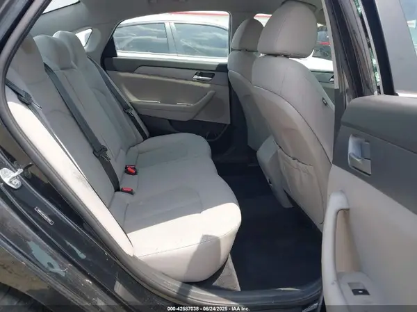 5NPE24AF4JH617979 2018 HYUNDAI SONATA - Image 8