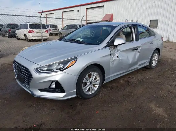 5NPE24AF4JH618212 2018 HYUNDAI SONATA - Image 2