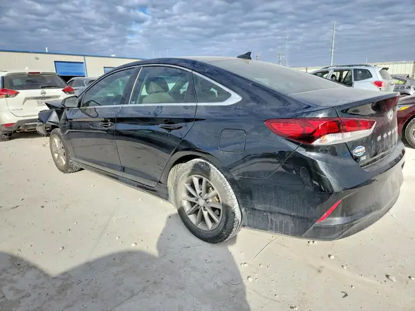 5NPE24AF4JH627461 2018 HYUNDAI SONATA - Image 2