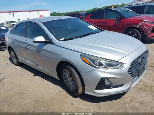 5NPE24AF4JH628612 2018 HYUNDAI SONATA - Image 1