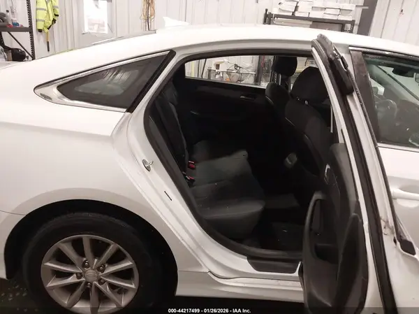 5NPE24AF4JH629632 2018 HYUNDAI SONATA - Image 8
