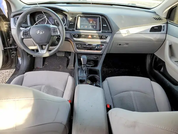 5NPE24AF4JH630523 2018 HYUNDAI SONATA - Image 8