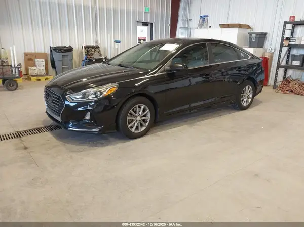 5NPE24AF4JH632160 2018 HYUNDAI SONATA - Image 2