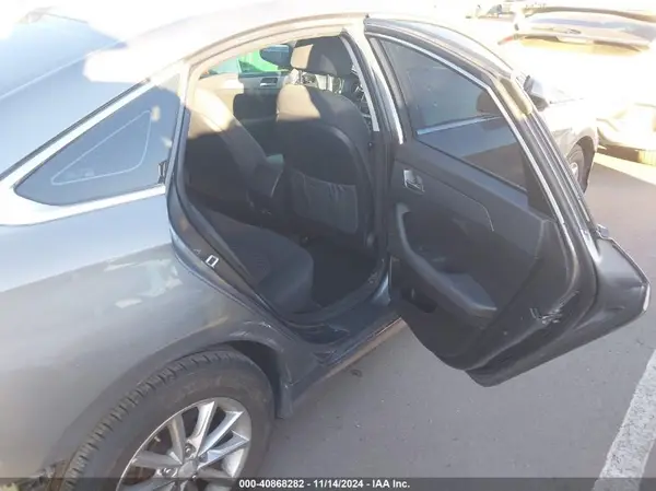 5NPE24AF4JH635804 2018 HYUNDAI SONATA - Image 8