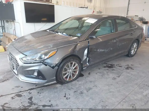 5NPE24AF4JH642588 2018 HYUNDAI SONATA - Image 2