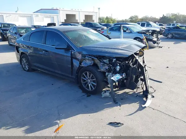 5NPE24AF4JH644986 2018 HYUNDAI SONATA - Image 1