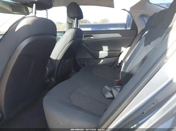 5NPE24AF4JH644986 2018 HYUNDAI SONATA - Image 8