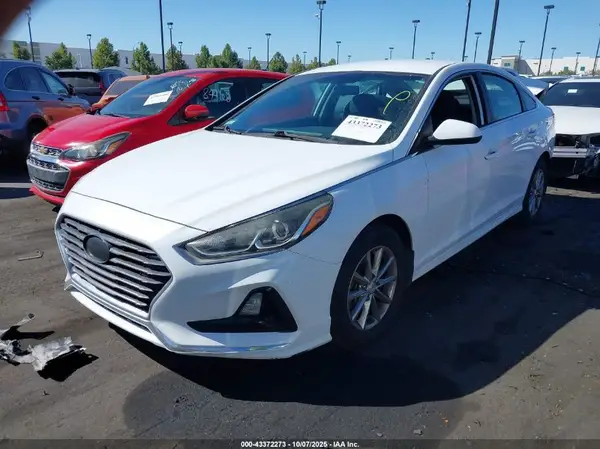 5NPE24AF4JH645412 2018 HYUNDAI SONATA - Image 2