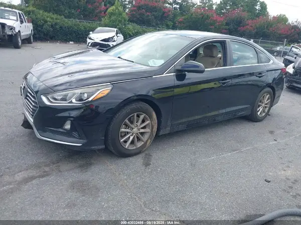 5NPE24AF4JH646219 2018 HYUNDAI SONATA - Image 2