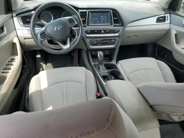 5NPE24AF4JH646804 2018 HYUNDAI SONATA - Image 8