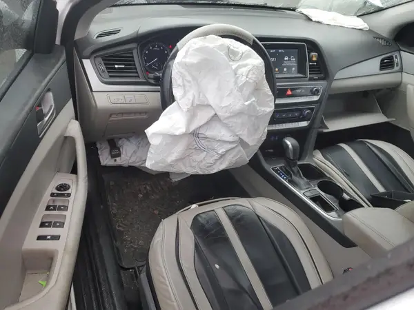 5NPE24AF4JH650643 2018 HYUNDAI SONATA - Image 8