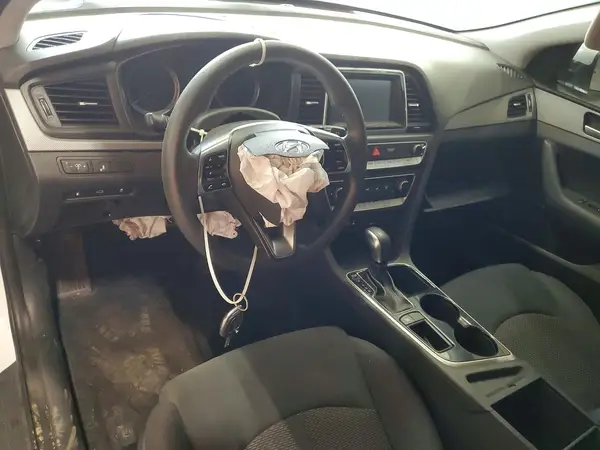5NPE24AF4JH652263 2018 HYUNDAI SONATA - Image 8