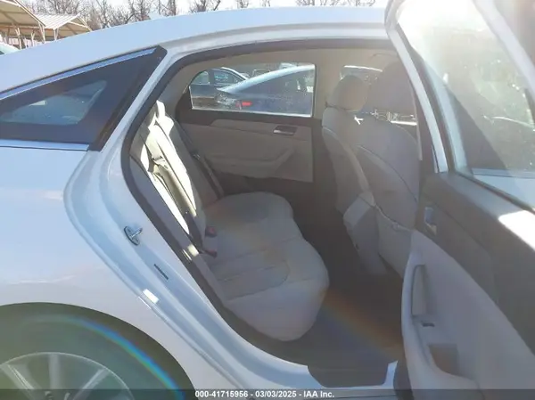 5NPE24AF4JH662386 2018 HYUNDAI SONATA - Image 8