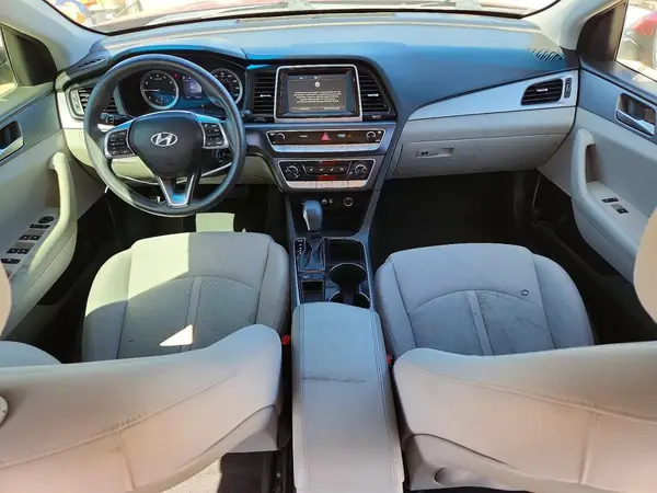 5NPE24AF4JH662713 2018 HYUNDAI SONATA - Image 8