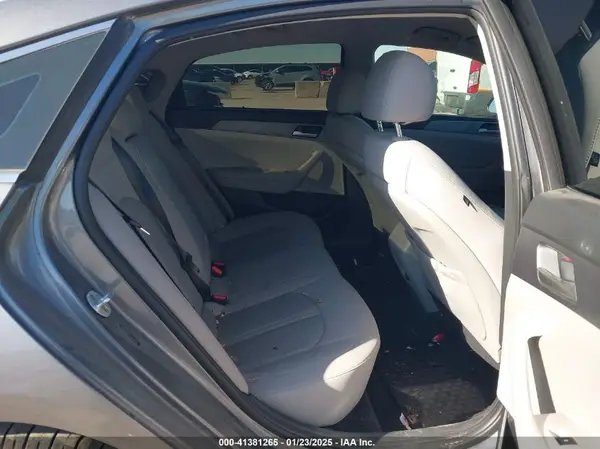 5NPE24AF4JH663294 2018 HYUNDAI SONATA - Image 8