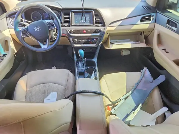 5NPE24AF4JH664672 2018 HYUNDAI SONATA - Image 8