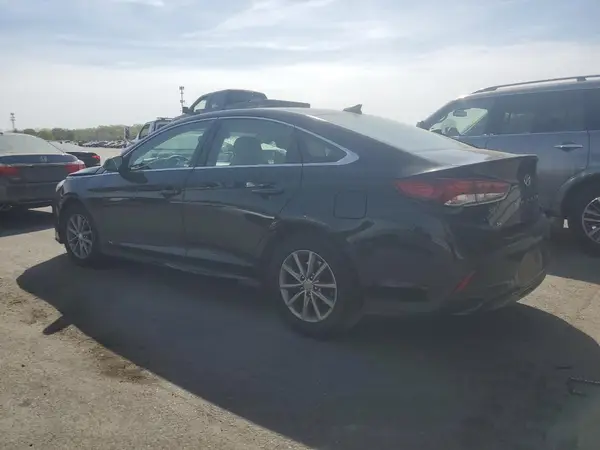 5NPE24AF4JH664901 2018 HYUNDAI SONATA - Image 2