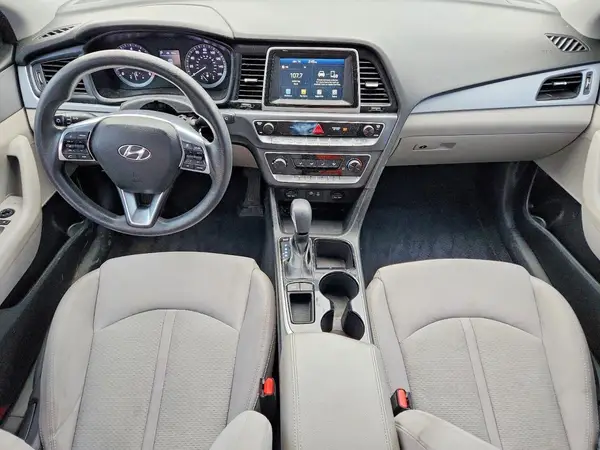 5NPE24AF4JH667863 2018 HYUNDAI SONATA - Image 8