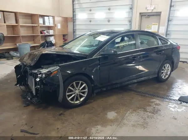 5NPE24AF4JH667880 2018 HYUNDAI SONATA - Image 2