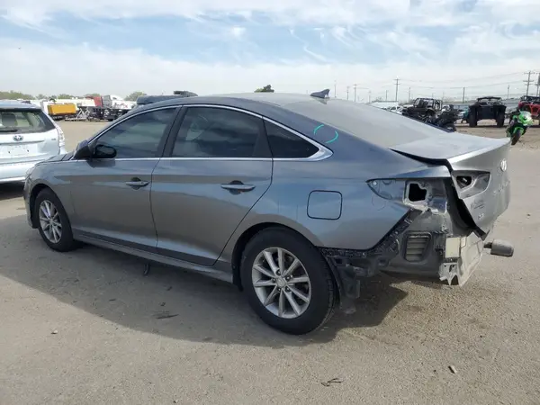 5NPE24AF4JH671427 2018 HYUNDAI SONATA - Image 2
