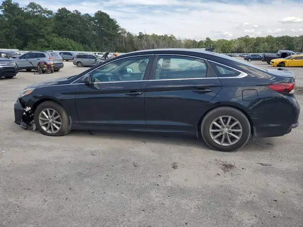 5NPE24AF4JH672738 2018 HYUNDAI SONATA - Image 2