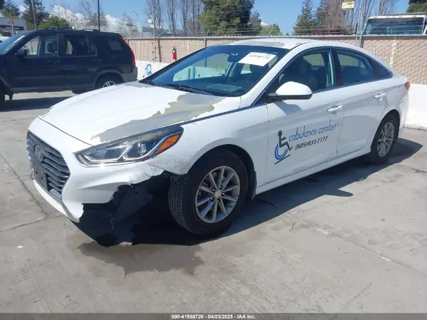 5NPE24AF4JH674506 2018 HYUNDAI SONATA - Image 2