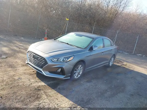 5NPE24AF4JH680337 2018 HYUNDAI SONATA - Image 2
