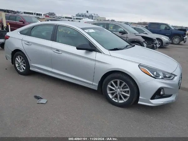 5NPE24AF4JH681259 2018 HYUNDAI SONATA - Image 1