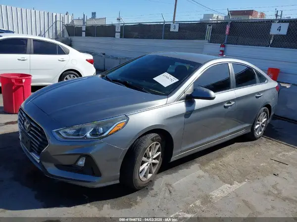5NPE24AF4JH683982 2018 HYUNDAI SONATA - Image 2