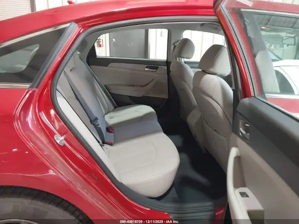 5NPE24AF4JH685117 2018 HYUNDAI SONATA - Image 8