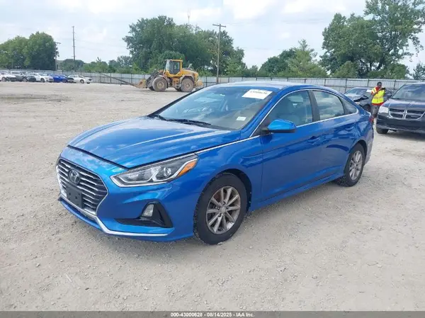 5NPE24AF4JH685540 2018 HYUNDAI SONATA - Image 2