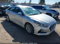 5NPE24AF4JH689863 2018 HYUNDAI SONATA