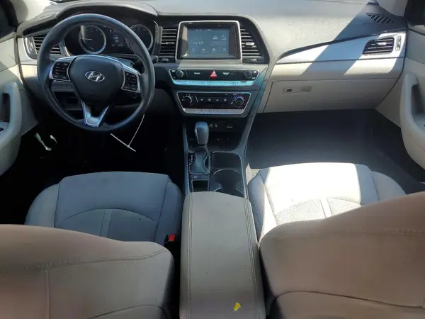 5NPE24AF4JH692083 2018 HYUNDAI SONATA - Image 8
