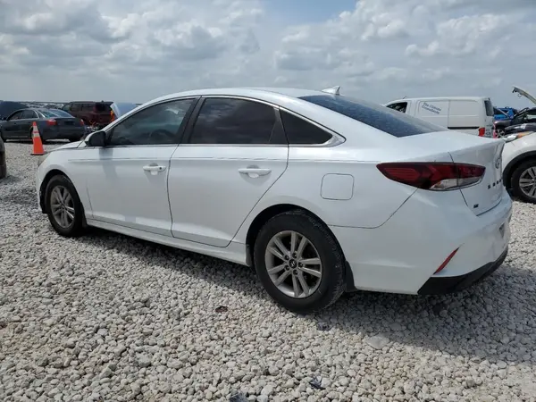 5NPE24AF4JH694805 2018 HYUNDAI SONATA - Image 2