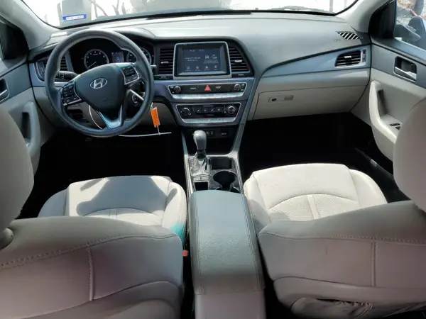 5NPE24AF4JH694805 2018 HYUNDAI SONATA - Image 8