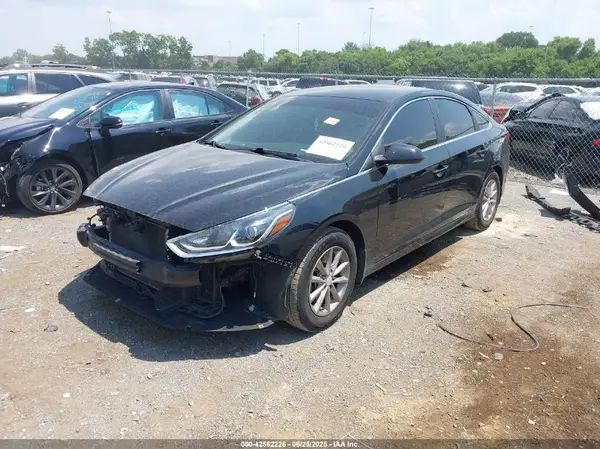 5NPE24AF4JH695288 2018 HYUNDAI SONATA - Image 2
