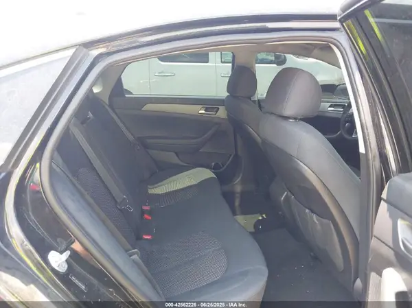 5NPE24AF4JH695288 2018 HYUNDAI SONATA - Image 8