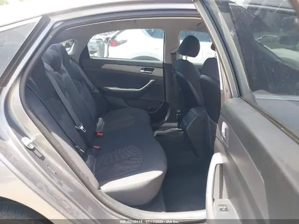 5NPE24AF4JH695405 2018 HYUNDAI SONATA - Image 8
