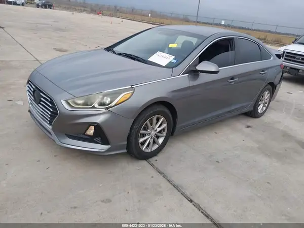 5NPE24AF4JH699728 2018 HYUNDAI SONATA - Image 2