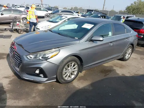 5NPE24AF4JH699762 2018 HYUNDAI SONATA - Image 2
