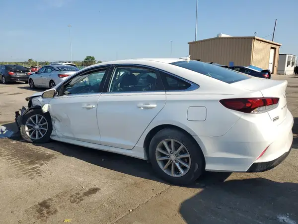 5NPE24AF4JH700280 2018 HYUNDAI SONATA - Image 2