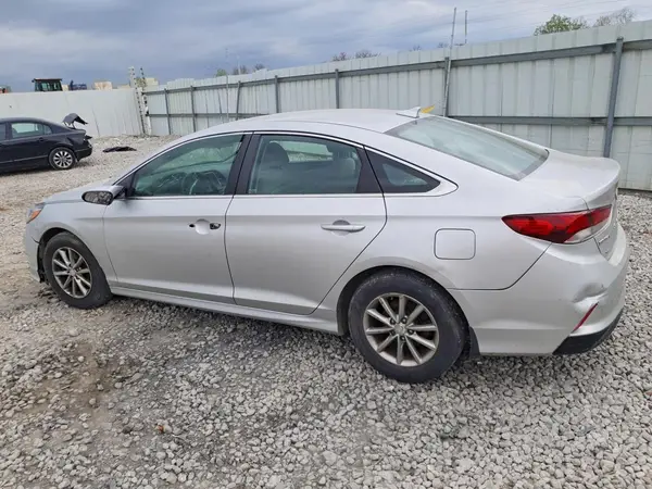 5NPE24AF4JH704314 2018 HYUNDAI SONATA - Image 2
