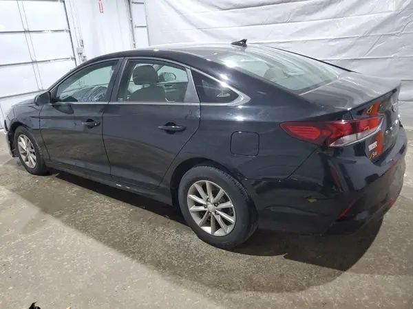 5NPE24AF4JH704555 2018 HYUNDAI SONATA - Image 2