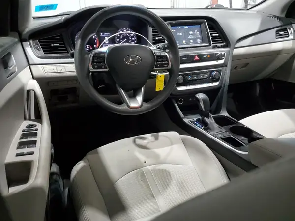 5NPE24AF4JH704555 2018 HYUNDAI SONATA - Image 8