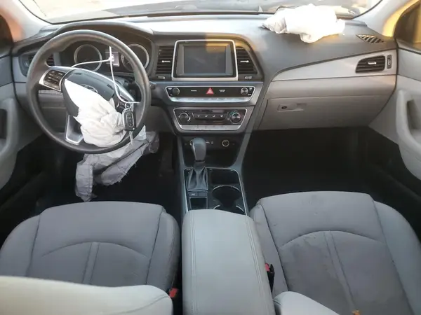 5NPE24AF4JH706631 2018 HYUNDAI SONATA - Image 8