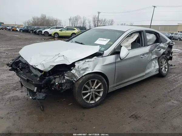 5NPE24AF4JH708962 2018 HYUNDAI SONATA - Image 2