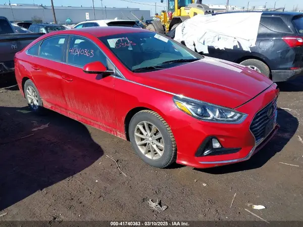 5NPE24AF4JH709058 2018 HYUNDAI SONATA - Image 1