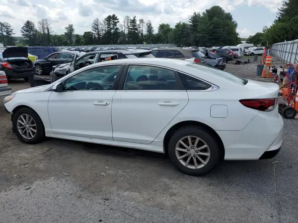 5NPE24AF4JH709951 2018 HYUNDAI SONATA - Image 2