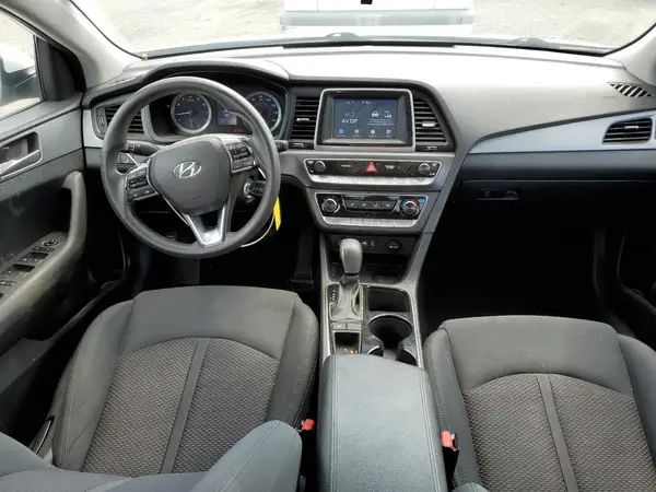 5NPE24AF4JH709951 2018 HYUNDAI SONATA - Image 8