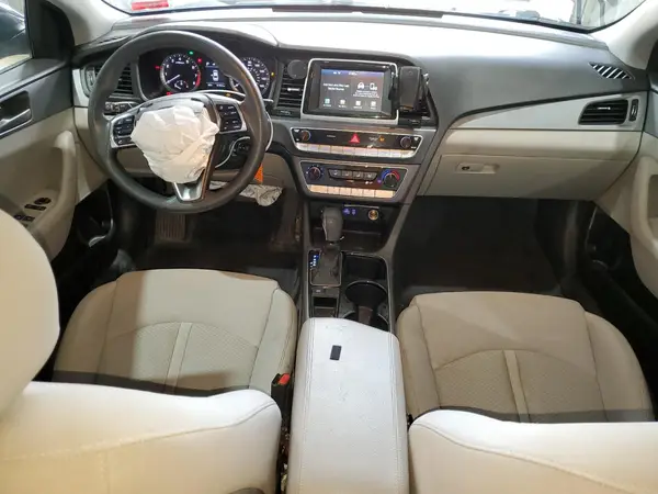 5NPE24AF4JH710663 2018 HYUNDAI SONATA - Image 8